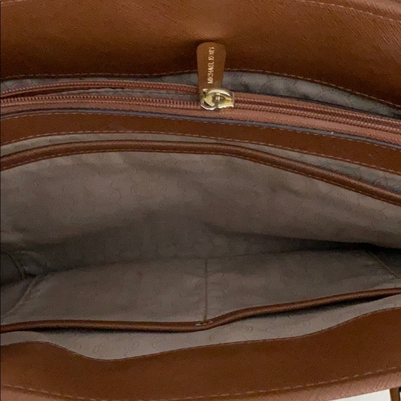 Michael Kors Tote Bag - Picture 8 of 15